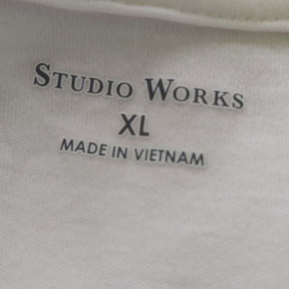 White polo shirt - Picture 2 of 2